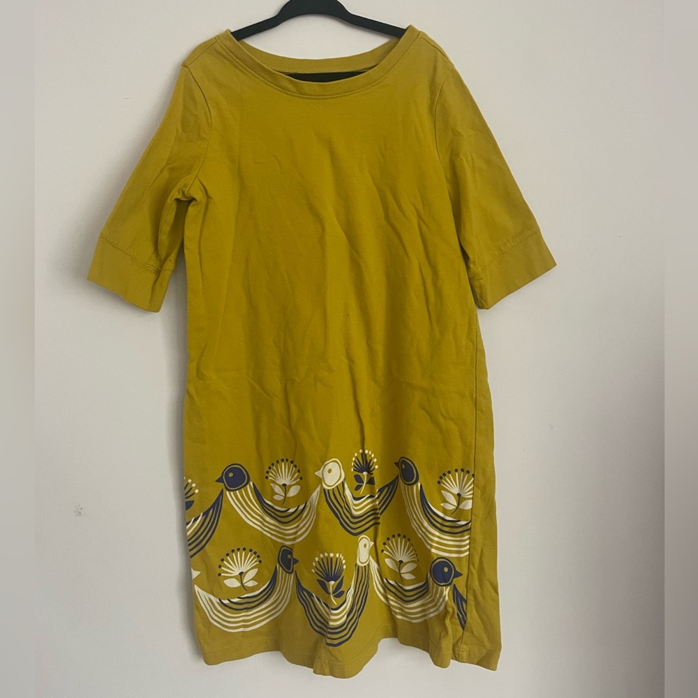 Casual kids short sleeve dress bird pattern. Never worn.